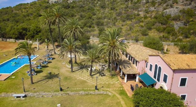 Номер Standard Дуплекс с 3 комнатами с видом на горы ULLAL - Rural Charm-AGRITOURISM approx 65000 meters PLUS PRIVATE MOUNTAIN villa and Outdoor Adventure Agritourism Apartment EQUIPATED - Private Mountain Path approximately 5 minutes walking from the beach -Ideal for relaxation