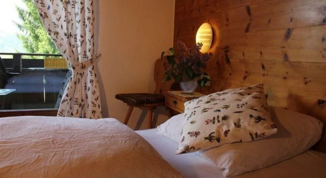 Sportpension Mountain High, Rezerwuj Hotel Hotele w Tyrol z parkingiem, Parking