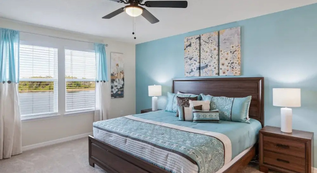 Special Deal 5BR Townhome w Pool Near Disney