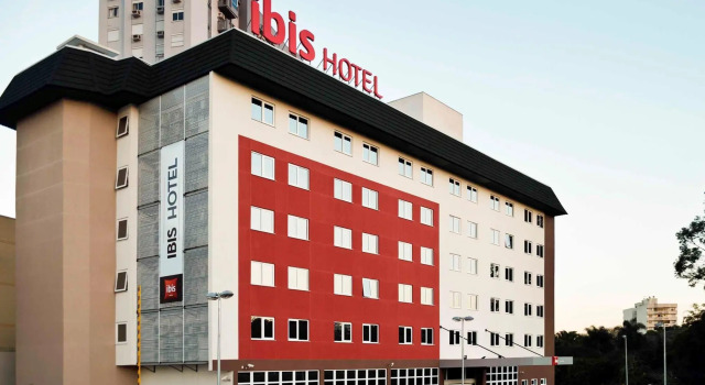 Кровать в общем номере ibis Novo Hamburgo