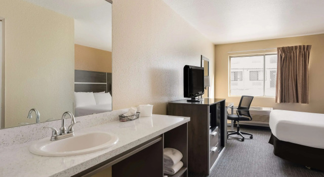 Двухместный номер Standard SureStay Hotel by Best Western Wells
