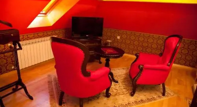 Zamek Pod Brzozami, Boek Hotel Hotels in Klein-Polen met parkeren, Parkeren
