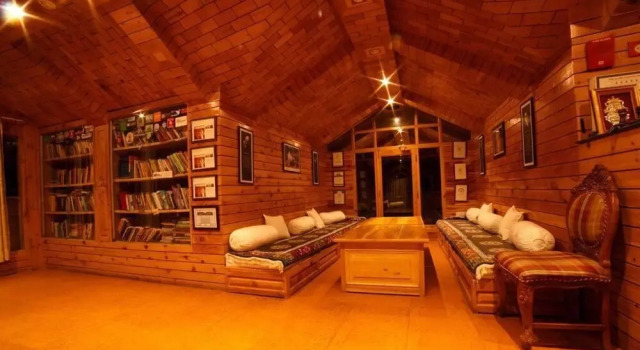 The Grand Shamba-La Kalpa, Buchen Sie Hotel Kalpa 