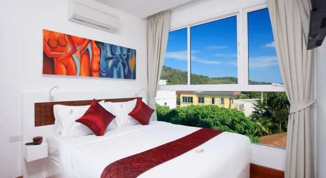 BTR Suites Hotel
