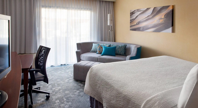 Двухместный номер Standard Courtyard by Marriott Phoenix North