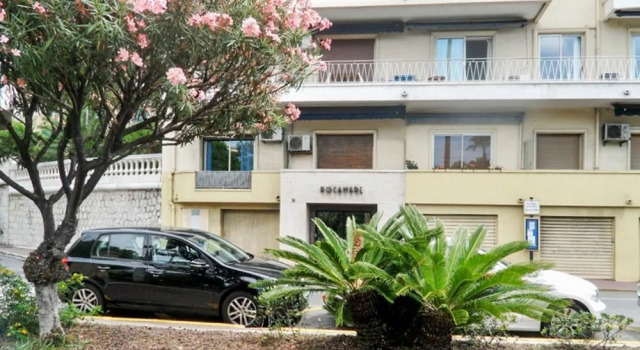 Modern, 1 Bedroom Apartment With Wifi And A Balcony Near Cannes 50m Fr