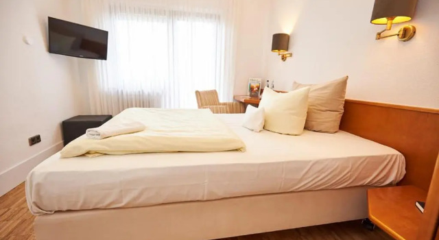 Одноместный номер Standard ERCK- Hotel & Gastronomie