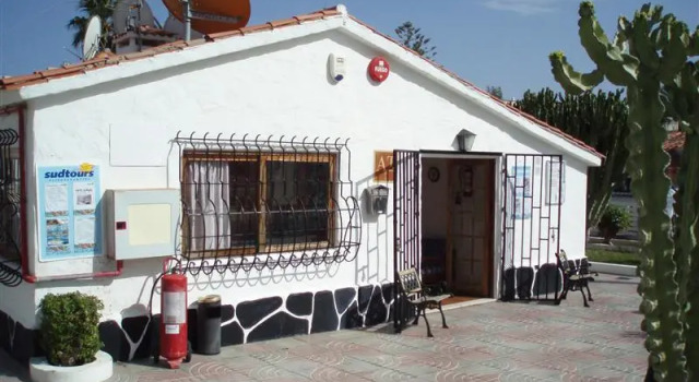 Bungalow Santa Barbara EMC2 by VillaGranCanaria, Prenota Hotel Hotel a Gran Canaria con piscina, Piscina