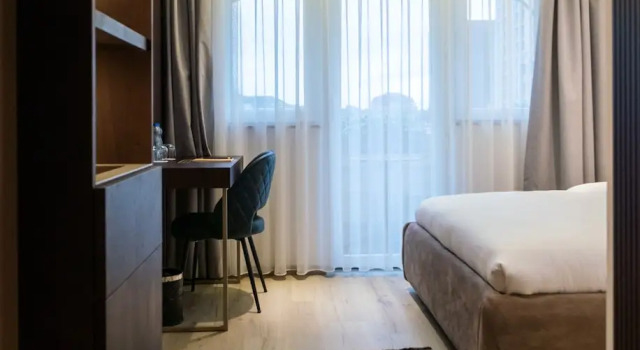 Двухместный номер Premium с балконом Emery Hotel