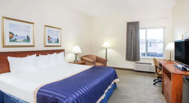 Baymont Inn & Suites Hot Springs