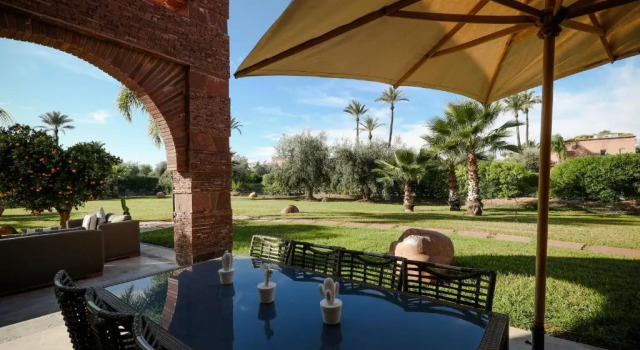 Вилла Villa Chamly en exclusivité avec piscine privée dans la Palmeraie