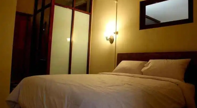 Sapphire Home Hotel, Book Hotel Sumedang West Java