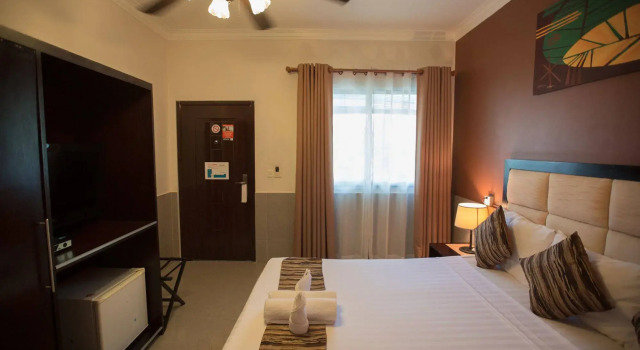 Coolabah Hotel, Забронировать Отель Отели Сиануквиль 3 звезды, рядом с Пляж Серендипити, 3*