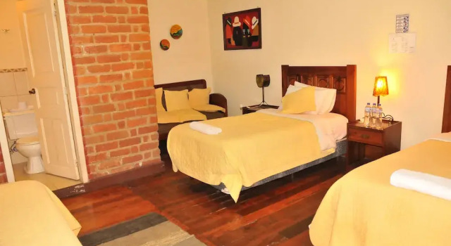 Трёхместный номер Standard Hotel Cantuña