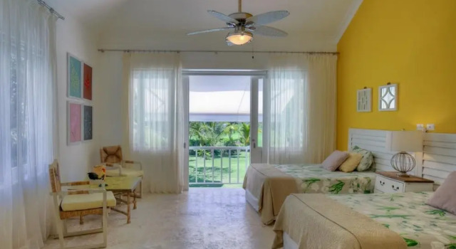 Golf-front Villa With Large Garden and Pool Area in Exclusive Beach Resort, Prenota Resort Hotel a Punta Cana con piscina, Piscina