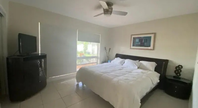 Dolphin Isle Resort