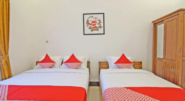 Люкс OYO 931 Dara Dewi Homestay