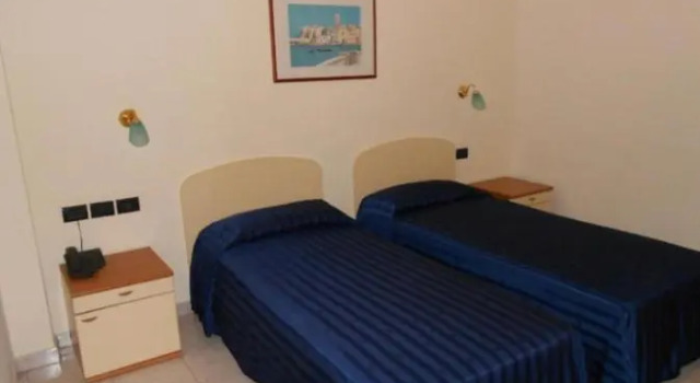 Четырёхместный номер Standard Hotel Santangelo