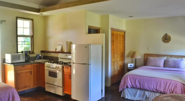 Четырёхместный номер Standard Banyan Tree B&B Retreat