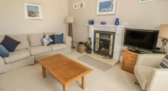 1St Floor Flat At Wylfa, Rhosneigr, Book Feriehus Llanfaelog 