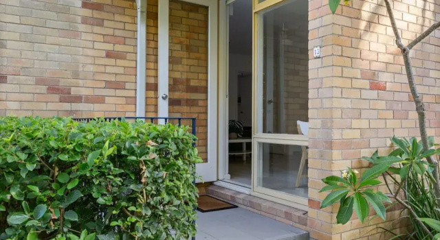Апартаменты Chic 1-bed Apartment by Balmoral Beach