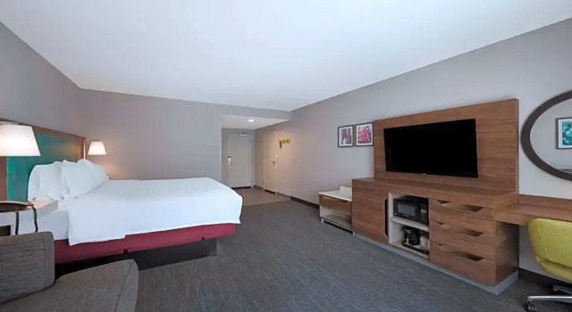 Студия Hampton Inn by Hilton Detroit Southfield
