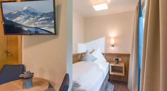 Трёхместный номер Standard Alpen Glück Hotel Unterm Rain garni