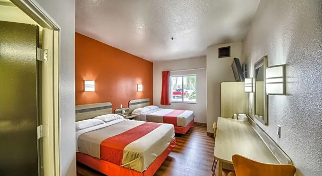 Номер Deluxe Motel 6-Mission, TX