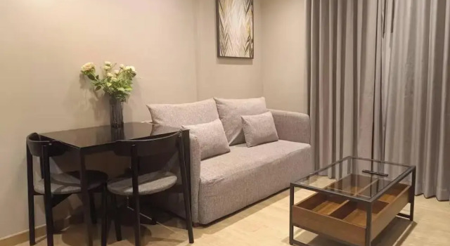 Апартаменты с балконом Tierra Residences in Bangkok