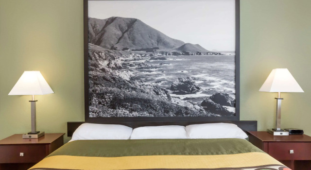 Super 8 by Wyndham Monterey