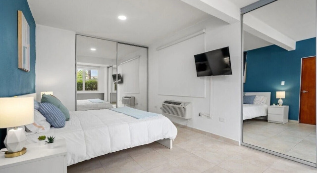 Puerto Rico Oceanpark Beach Rental With King Size Bed Otium Rentals