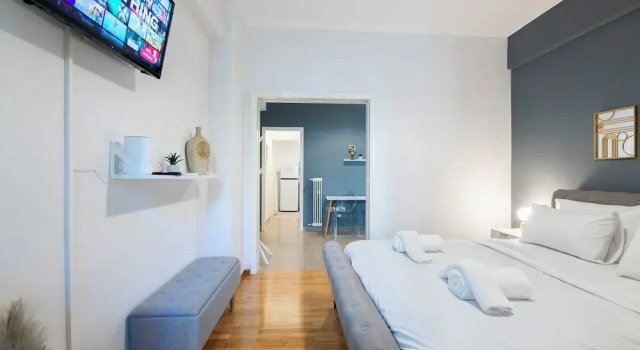 Chic 1-Bedroom near Panathenaic Stadium, Забронировать Апартаменты/квартира Афины Острова Саронического залива - Аттика, рядом с Theocharakis Foundation