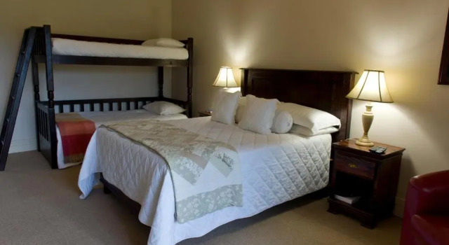 Семейный номер Standard Olive Hill Country Lodge