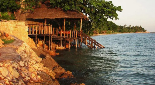 Полулюкс Luxury Fumba Beach Lodge