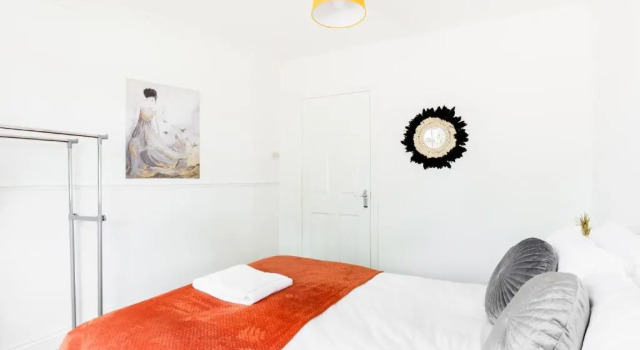 CIean and Cozy Quiet 4 Bedroom House in Acocks Green close to NEC perfect for contractors and families, Κράτηση Ξενοδοχείο Μπέρμιγχαμ West Midlands