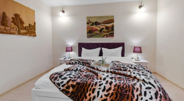 Piata Sfatului Studio, Rezervovat Apartmán Hotely v Prahova Valley s parkováním, Parkování