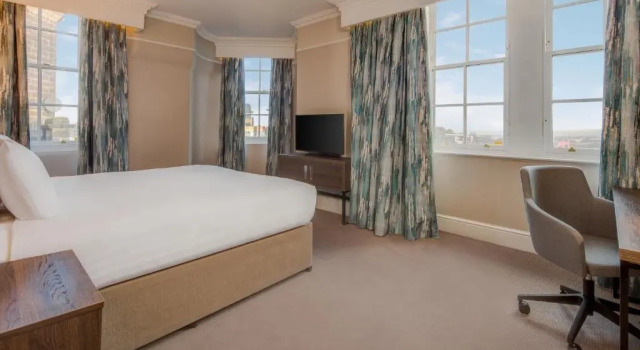 Двухместный полулюкс Hilton Edinburgh Carlton