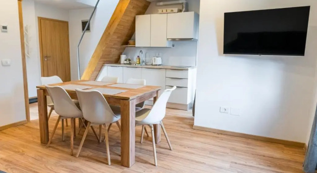 Apartments Skok with rafting and free parking, Prenota Appartamento Hotel a Kanin con parcheggio, Parcheggio
