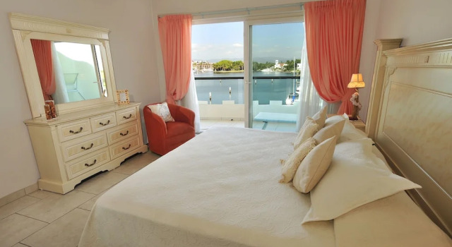 Семейный номер Standard с балконом Marina Banderas Suites Hotel Boutique