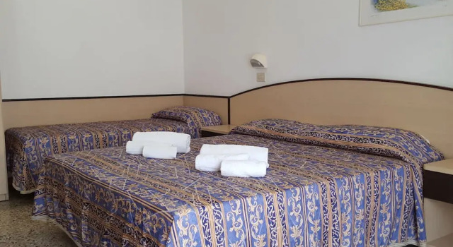 Трёхместный номер Standard с балконом Hotel Saponi