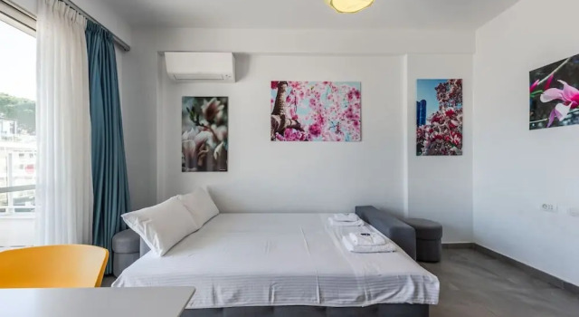 Spacious 1BR Apartment With Resort Access