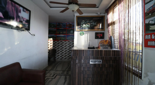 OYO 39365 Hotel Shiv Shakti Residency