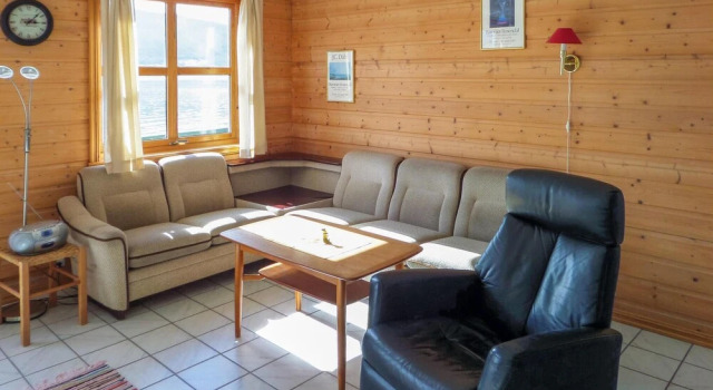 Beautiful Apartment in Rosendal With 1 Bedrooms and Internet, Buchen Sie Ferienwohnung Hotels in Hordaland mit Parkplatz, Parkplätze