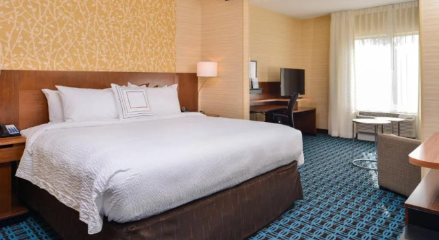 Люкс с видом на реку Fairfield Inn & Suites by Marriott Eugene East/Springfield