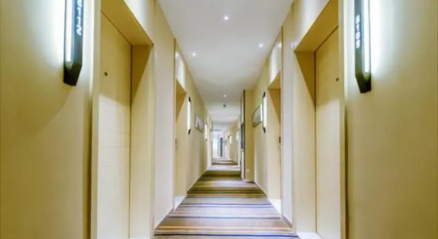 City Comfort Inn Chongqing Shapingba Sanxia Square, Rezerwuj Hotel Shapingba Chongqing
