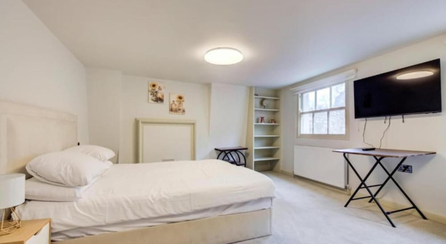 Двухместные апартаменты Stylish 2BR Apartment in Leicester Square