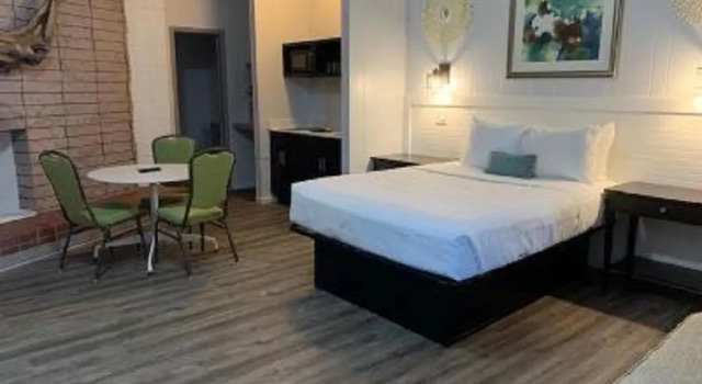 Двухместный номер Standard с видом на бассейн Outer Banks Motor Lodge