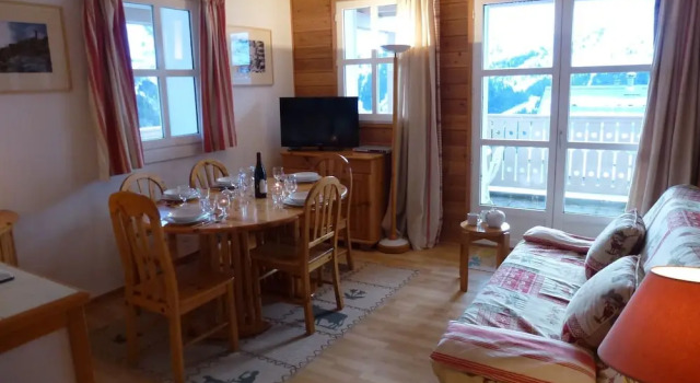 Large Apartment in Flaine With Swimming Pool