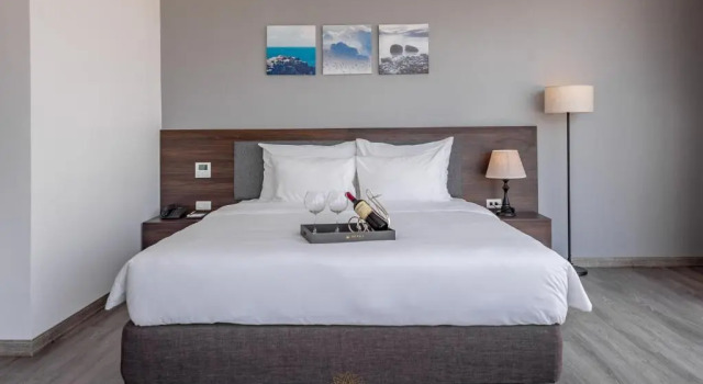 Номер Standard Reyna Hotel Hanoi & Spa