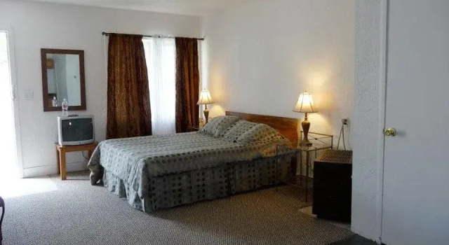 Charles Hotsprings, Buchen Sie Gasthaus Mini-Hotels in New Mexico, Gasthaus